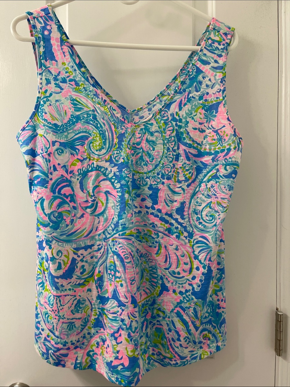 Lilly Pulitzer Pink Blue Green Paisley V-Neck Tank Top